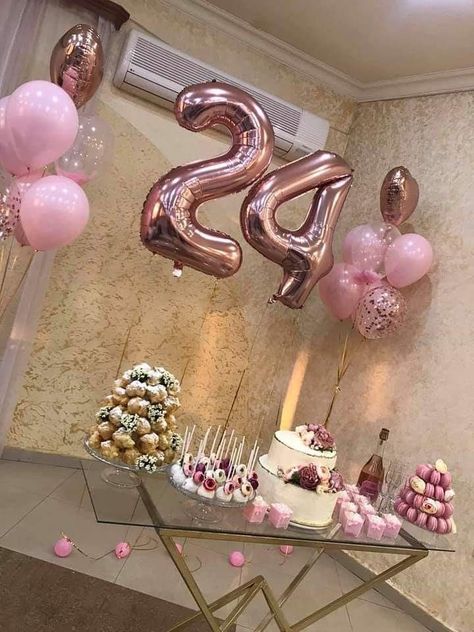 Backdrop Ideas Party, Birthday Dinner Party Ideas, 24th Birthday Party, Birthday Decorations Diy, Birthday Candle Photography, Birthday Backdrop Ideas, Boyfriends Birthday Ideas, 24 Birthday, Happy 24th Birthday