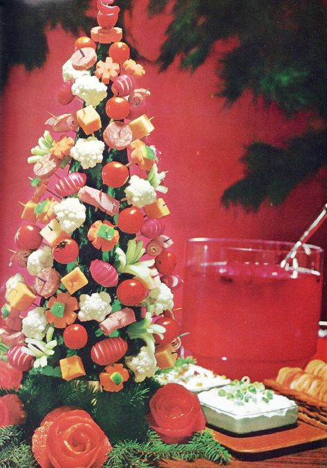 A Vintage Nerd, 1970s Christmas Dinner, Retro Food Inspiration, Vintage Christmas, Vintage Christmas Meals 70s Christmas Food, Retro Appetizers, Appetizer Tree, 70s Dinner Party, 70s Food, 1970s Party, 1970s Christmas, Vintage Christmas Party, Farm Journal