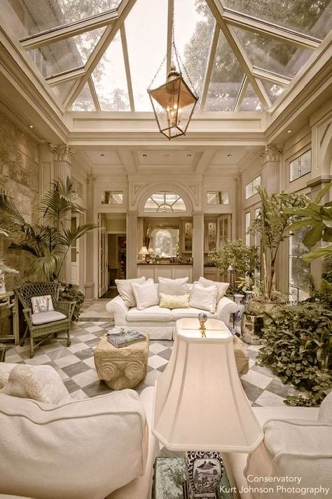 LUXURIOUS HOMES✈️✈️🎁🎁💄💄🎩👒💍🕶🦋🦐🦐🦞🦀 | Boa semana Italian Villa Interior, Old Money House, Houses Luxury, Luxurious Homes, House Outside Design, Home Inspo, Bungalow House Design, Luxury Homes Dream Houses, Dream House Interior