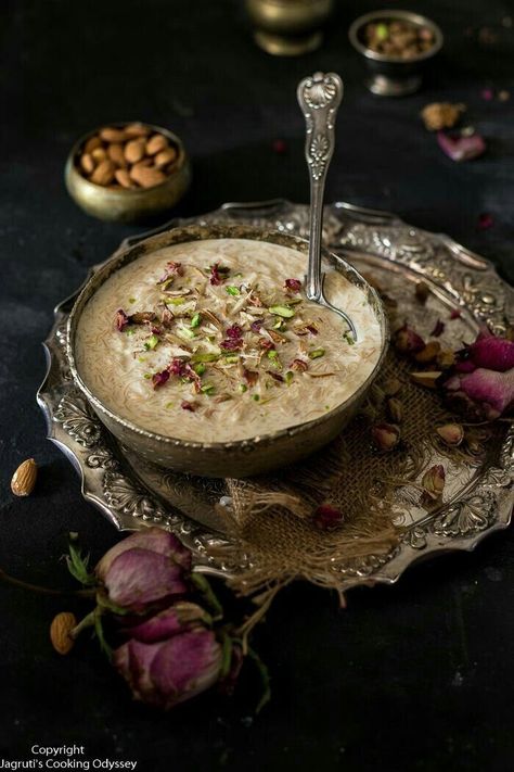 Seviyan Kheer, Milk Video, Indian Food Photography, Kheer Recipe, Indian Dessert Recipes, Desi Food, India Food, Indian Desserts, Metal Bowl