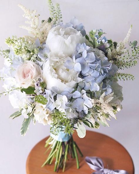 White Hydrangea Wedding, Blue Hydrangea Bouquet, Pretty Wedding Bouquet, White Peonies Bouquet, Blue Hydrangea Wedding, Hydrangea Bouquet Wedding, Elegant Wedding Bouquets, Simple Wedding Bouquets, Green Wedding Bouquet