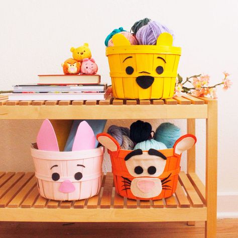 Diy Winnie The Pooh, Winnie The Pooh Easter, Tigger And Piglet, Boy Activities, Pooh Bebe, Winnie The Pooh Decor, Storage Baskets Diy, Disney Craft, Baskets Diy