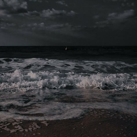 1366x768 Wallpaper, 1366x768 Wallpaper Hd, Dark Beach, Beach At Night, Beach Night, Art Ancien, Night Aesthetic, Her Eyes, Beach Aesthetic