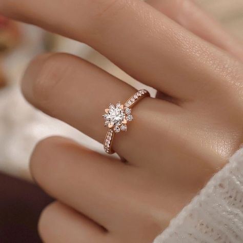 Simple Flower Engagement Ring, Moissanite Promise Ring, Rose Gold Promise Rings, Unique Engagement Rings Flower, Engagement Rings Delicate Silver, Sunflower Ring Engagement, Promise Rings For Her Simple, Simple Promise Rings For Her, Gold Promise Rings For Her