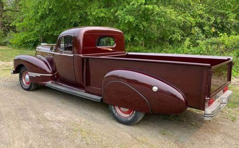 “American Pickers” Pickup: Rare 1947 Hudson Series 178 American Pickers, Lines Art, Pickups For Sale, Car Company, Rubber Floor Mats, Creature Comforts, Rubber Flooring, Pontiac Firebird, Barn Finds