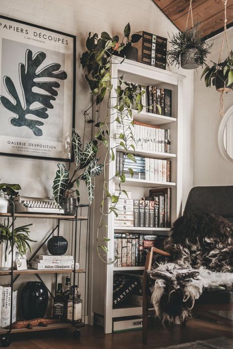 Dark Green Apartment Decor, Tropic Goth Decor, Dark Boho Studio Apartment, Dark Green Bedroom Boho, Boho Goth Office, Green Industrial Interior, Apartment Decorating Goth, Plant Goth Aesthetic, Boho Goth Home Decor