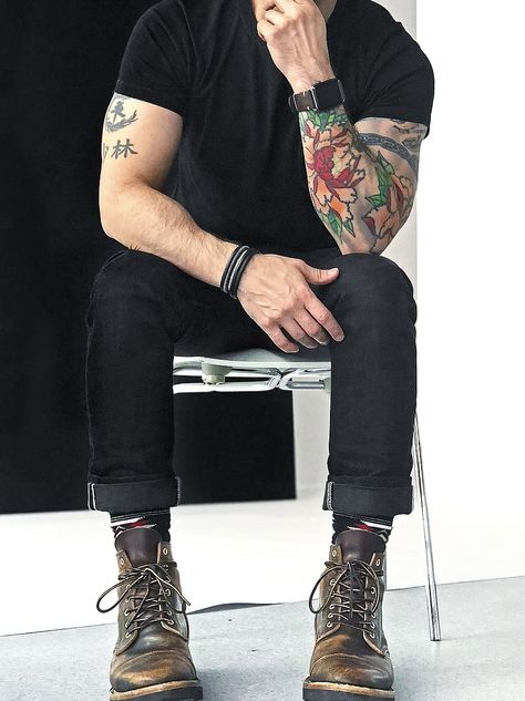 Black Red Wings Outfit Men, Rocker Mens Fashion, Mens Alternative Fashion Indie, Red Wing Boots Outfit Mens Fashion, Redwing Boots Outfit, Rockstar Style Men, Alternative Mens Fashion, Alternative Fashion Indie, Rustic Outfits