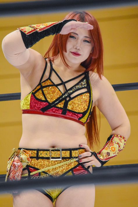 MAIKA STARDOM NJPW PRO WRESTLING Japanese Wrestling, Body Positive Fashion, Buff Women, Female Pose Reference, Anatomy Poses, Body Reference Poses, Human Poses Reference, Figure Poses, Human Poses