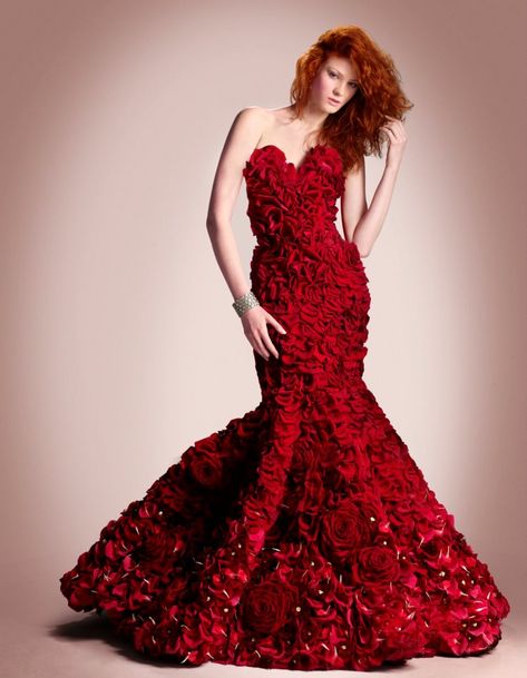 Red Evening Gowns, Valentines Day Dresses, Valentine Dress, Floral Wedding Dress, Special Dresses, Floral Fashion, Rose Dress, Wedding Dress Styles, Flower Dresses