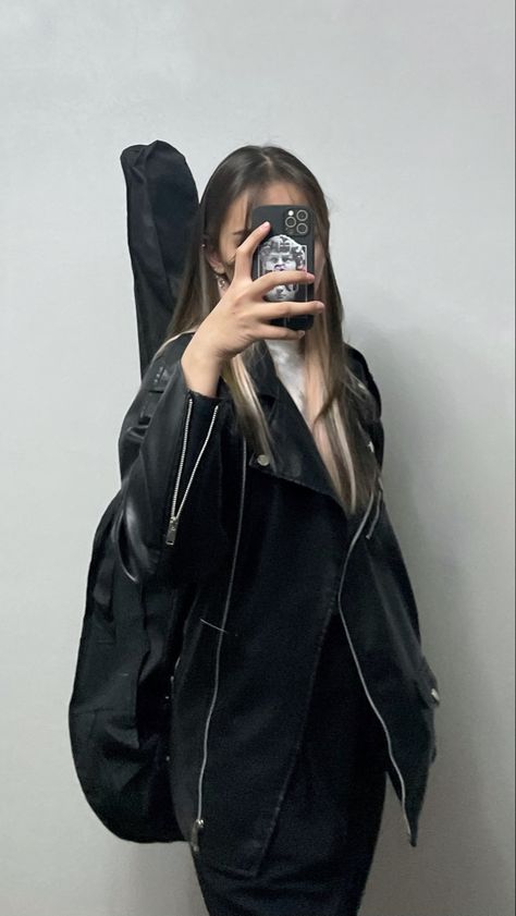 #guitar #outfits #outfitideas #outfitinspiration #stylish #styleinspiration #styleblogger Guitar Outfit Style, Guitar Outfit, Outfit Style, Fashion Blogger, Outfit Inspirations, Outfit Ideas, Guitar, Mirror Selfie, Leather Jacket