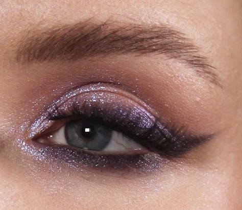 Dark Purple And Silver Eye Makeup, New Years Eye Shadow, Purple Grey Eyeshadow, Makeup For Bigger Eyes, Midnights Makeup, Dark Purple Makeup, Lilac Eyeshadow, Purple Makeup Looks, Silver Eye Makeup