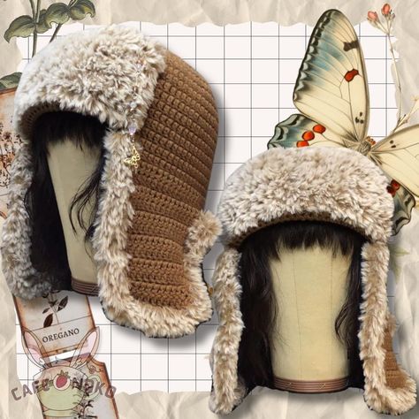 ✩*ೃ.⋆Cozy Trapper Hats~ NEW DROP SHOP IN LINK. Pattern by: @cafe.noko Crochet Russian Hat, Fur Yarn Projects, Crochet Ideas Hat, Fuzzy Yarn Crochet Projects, Crochet Trapper Hat, Trapper Hat Crochet, Crochet Small Projects, Crochet Funny Hat, Winter Crochet Ideas