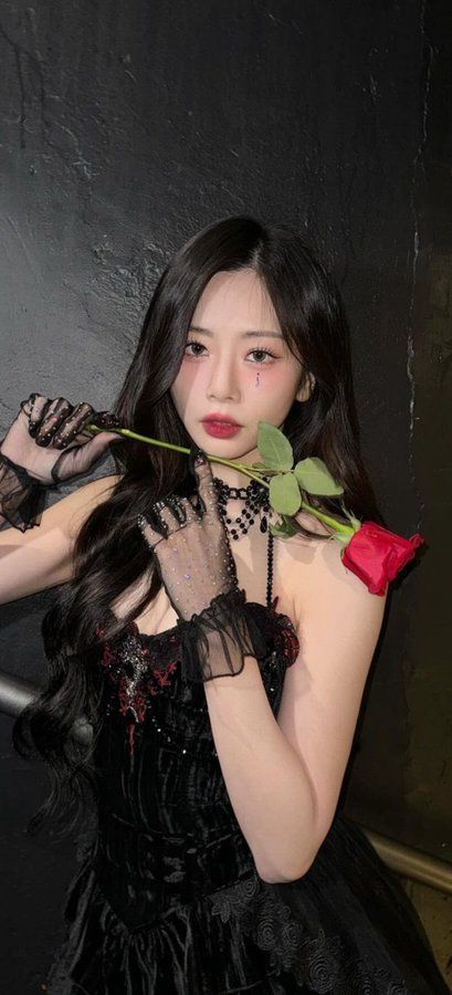 The French InSomnia sur X : "https://t.co/4suSdWZTop" / X Dreamcatcher Sua Wallpaper, Deja Vu Dreamcatcher, Dreamcatcher Maison Concept Photos, Dreamcatcher Endless Night, Dreamcatcher Apocalypse Follow Us, Dreamcatcher Wallpaper, Jiu Dreamcatcher, Like A Mom, Insomnia