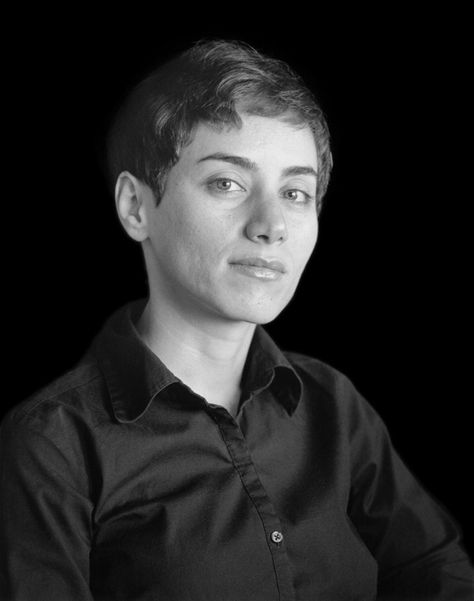 The publicity-averse Mirzakhani, who died Friday, is the only woman ever to win the Fields Medal, math’s highest honor. Maryam Mirzakhani, Female Mathematicians, Fields Medal, The Shah Of Iran, University Of Warwick, Iran Pictures, Lifelong Friends, Iranian Women, Front Runner