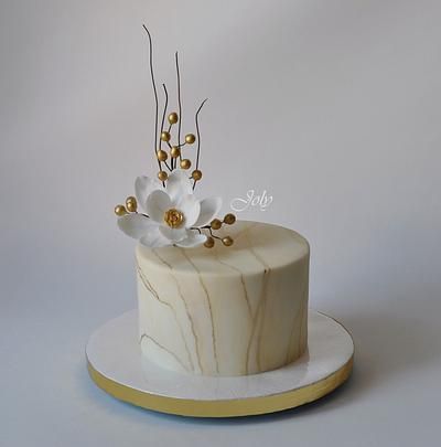 Golden Wedding Cake, Birthday Cake Alternatives, Sweet Birthday Cake, 50th Anniversary Cakes, Birthday Cake For Husband, Cake For Husband, Gravity Cake, Wedding Anniversary Cakes, Birthday Cake With Flowers