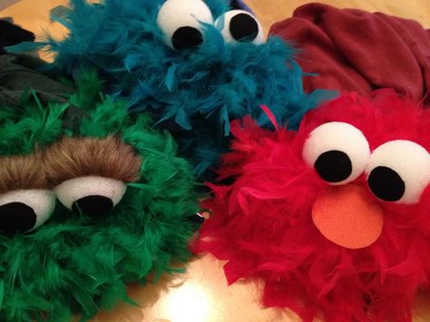 Sesame Street Handmade Costume Elmo Cookie Monster Oscar the Grouch - hoodie sweatshirts, feather boas and foam eyes. #halloween #costume #oscar #elmo Elmo Costume Toddler, Elmo Costume, Cookie Monster Costume, Cookie Costume, Eyes Halloween, Feather Boas, Halloween Social, Elmo And Cookie Monster, Cheap Halloween Costumes