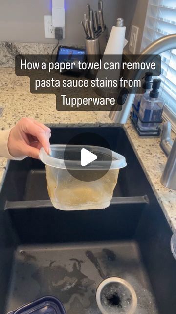 Lynn Marie Jordan on Instagram: "Here’s an easy way I’ve found to clean the pasta stains from your Tupperware containers. 

And all it takes is some water, dish soap and a paper towel!

Plus at no point in this video did I speed anything up so you can see how well this works in real time. 

Happy Friday!  Hope this helps

For more fun facts and life hacks follow @lynnmariejordan 

#hacked #lifehacks #hack #lifehack #cleaninghacks #hackathon #parentinghacks #momhacks #momhack #worksmarternotharder #kitchenlife #kitchenhacks #cleaningmotivation #cleaningobsessed #cleaninghack #lifearoundthehouse" Cleaning Hacks For Furniture, Diy Life Hacks Videos, Cleaning Hacks Videos, Kitchen Hacks Diy, Life Hacks Videos, Tupperware Containers, Tupperware Organizing, Clean Hacks, Kitchen Life Hacks