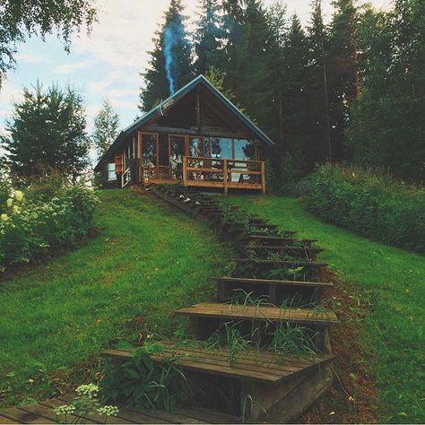 Finnish Cabin, Finnish House, Log Cabin Rustic, Cabin In The Mountains, Summer Cottage, A Cabin, Cabins And Cottages, Cabin Life, Girl House