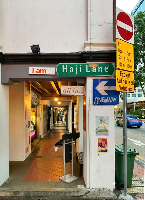 Haji Lane Singapore Photo Ideas, Singapore Ootd, Haji Lane Singapore, 2025 Board, Travel Singapore, Grad Trip, Singapore Photos, Interior Design Presentation, Singapore Travel