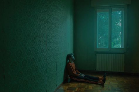 Through the Lens of Paolo Barretta – Fubiz Media Empty Room, Film Inspiration, First Photograph, Foto Art, Portrait Images, Trik Fotografi, Cinematic Photography, Dark Photography, Back To Nature