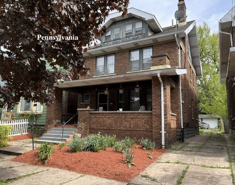 Under $150K Sunday - Circa 1921 Pennsylvania Affordable Home $128K - Old Houses Under $100K Pennsylvania Houses, Philadelphia Houses, Bethlehem Pennsylvania, College Vision Board, Outdoor Entertaining, Built Ins, Old Houses, Pennsylvania, Philadelphia