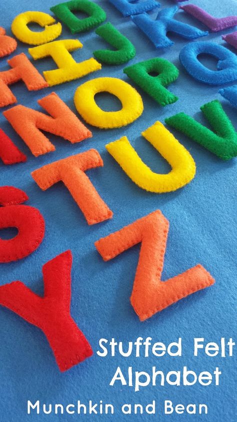 Munchkin and Bean: Stuffed Felt Alphabet Letter Garland, Alphabet Letter Templates, Letter Ornaments, Felt Letters, Diy Letters, Felt Garland, Felt Board, Felt Patterns, Wool Crafts