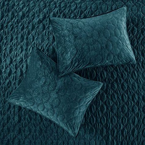 AmazonSmile: Madison Park Harper Quilt Set-Faux Velvet Casual Geometric Stitching Design All Season, Lightweight Coverlet, Cozy Bedding, Matching Shams, Full/Queen(90"x90"), Teal 3 Piece: Home & Kitchen Teal Bedding, Home Essence, Bob's Discount Furniture, Velvet Quilt, Madison Park, Bedspread Set, Coverlet Set, Quilted Coverlet, Quilting Techniques