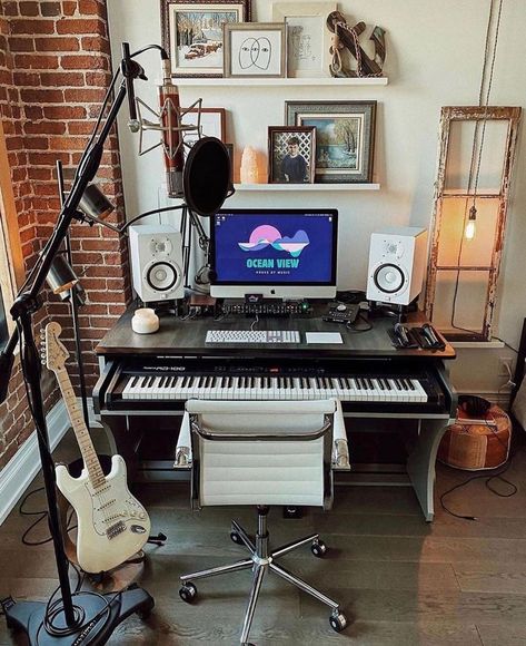 Music | Studios | Culture on Instagram: “What do you think of this studio? 😍🔥🎸 By: @theovhouse Follow @smudios for daily studio goals!” Studio Music Room, Music Room Design, Home Recording Studio Setup, Recording Studio Setup, Home Studio Ideas, Music Recording Studio, Home Music Rooms, Music Corner, Music Rooms