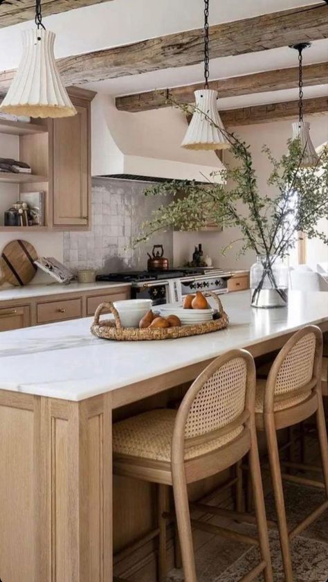 Mediterranean Rustic Decor, Mediterranean Kitchen Inspiration, Modern Spanish Kitchen, Organic Modern Kitchen, Earthy Kitchen, Mediterranean Kitchen Design, Kitchen Beautiful, Mediterranean Interior, Mediterranean Style Home