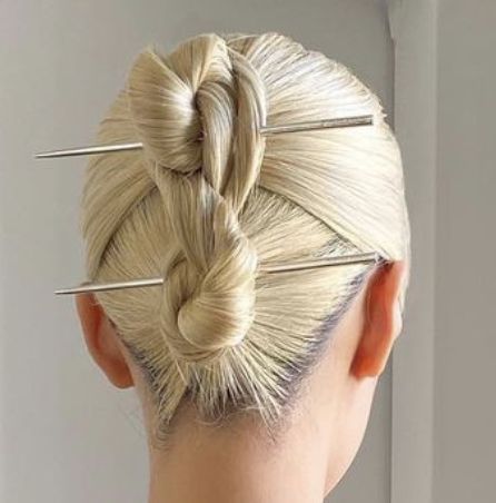 Κούρεμα Bob, Birthday Hairstyles, Easy Bun Hairstyles, Fishtail Braid, Trendy Hair Color, Sleek Hairstyles, Aesthetic Hair, How To Make Hair, Bun Hairstyles