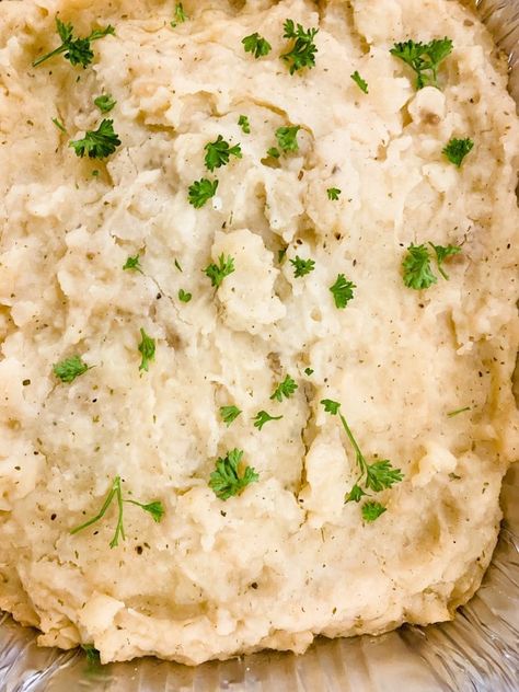 Make Ahead Mashed Potatoes Mashed Potatoes Freezer, Freezer Mashed Potatoes, Freezing Mashed Potatoes, Frozen Mashed Potatoes, Freezer Prep, Make Ahead Mashed Potatoes, Homemade Mashed Potatoes, Instant Mashed Potatoes, Frozen Potatoes