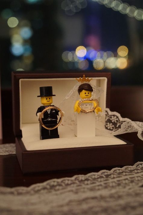 Weeding Gift Ideas, Lego Ring, Gift Ideas For Couples, Lego Wedding, Couples Ideas, The Wedding Cake, Lego Lovers, Cake Wedding, Future Wedding Plans