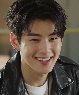 ASTRO: Cha Eun Woo as MJ in "Hit the Top" The Best Hit Eunwoo, Top Korean Dramas, Astro Eunwoo, Lee Dong Min, Woo Woo, Eunwoo Astro, Cha Eun Woo Astro, Eun Woo Astro, Astro Kpop