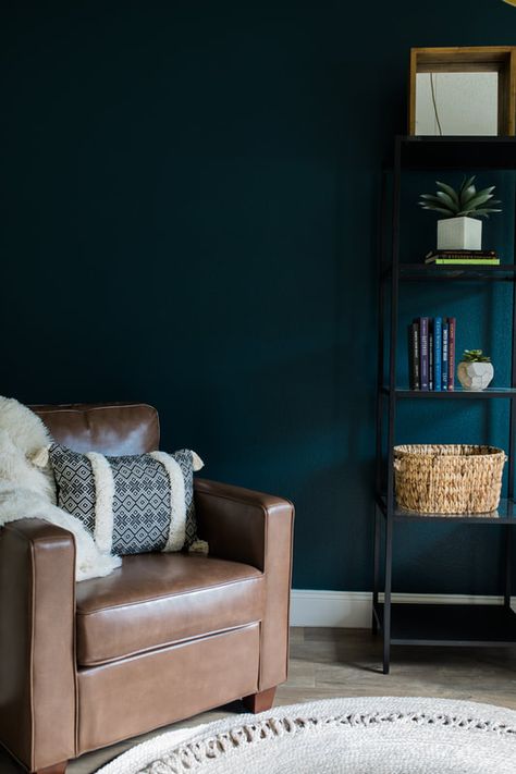 Dark Harbour Benjamin Moore, Dark Teal Wall Color, Dark Teal Decor, Dark Blue Green Walls, Benjamin Moore Dark Teal, Dark Harbor Benjamin Moore, Dark Coastal Decor, Dark Blue Wall Paint, Dark Blue Green Paint Colors