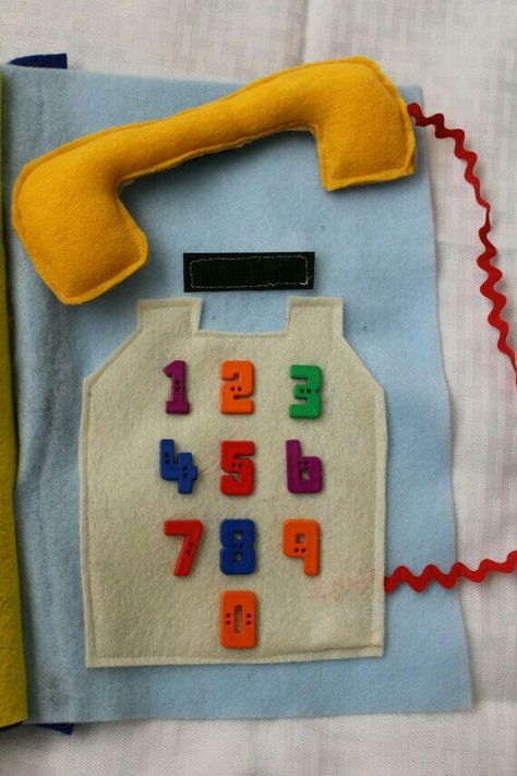 Telefono Silent Book, Quilt Book, Diy Quiet Books, Baby Quiet Book, Fidget Quilt, Quiet Book Patterns, Quiet Activities, Felt Books, Felt Quiet Books