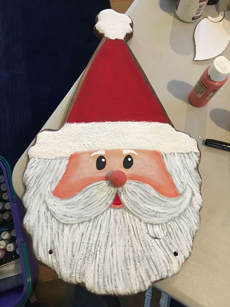 Santa Eyes Painting, Cute Santa Faces To Paint, Santa Faces To Paint, Painting Santa Faces Easy, Paint Santa Face, Santa Faces Painted On Rocks, Painted Santa Faces On Wood Ornament, Sculpting Santa Faces, Santa Claus Painted Stones