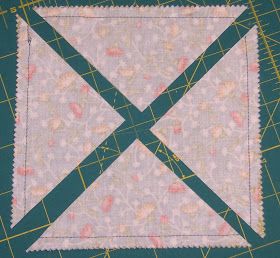 Shortcut Quilt Blocks, Hourglass Quilt Pattern, Sewing Squares, Half Square Triangle Quilts Pattern, Triangle Quilt Pattern, Quilt Blocks Easy, Sewing Patchwork, Quilt Tips, Missouri Star Quilt Company