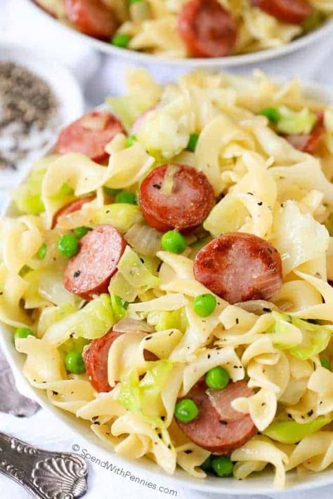 Cabbage and Noodles Easy Polish Recipes, Filet Mignon Chorizo, Sausage Cabbage, Cabbage And Noodles, Cabbage And Sausage, Spend With Pennies, Noodles Recipe, Cabbage Recipes, Sausage Recipes