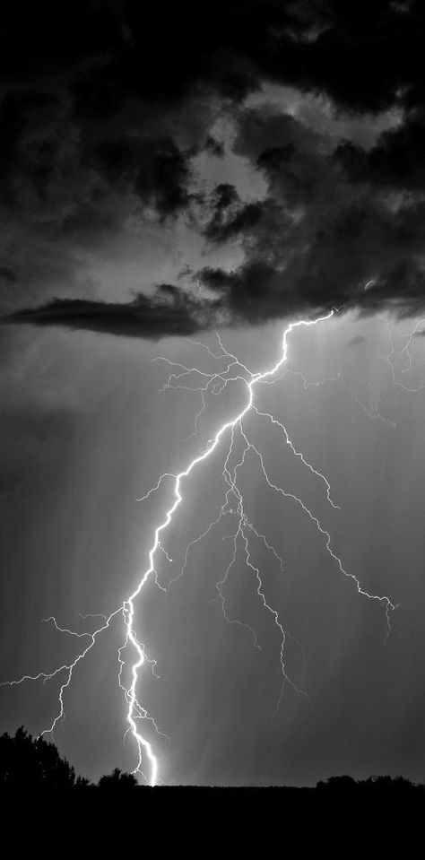 Storm Black And White, Black And White Lightning, Lightning Eyes, Storm Sky, Storm Lightning, Tattoos Celebrities, Lightning Photos, Outdoors Quotes, Lightning Storms