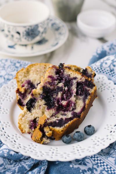 Blueberry Muffin Loaf Muffin Loaf, Drippy Cakes, Blueberry Zucchini Bread, Blueberry Streusel Muffins, Blueberry Streusel, Blueberry Loaf, Lemon Blueberry Bread, Streusel Muffins, Blueberry Bread