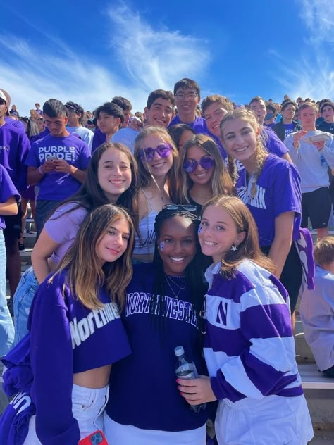 Northwestern University Aesthetic, Northwestern Aesthetic, Nyu Student Aesthetic, Nyu University, Nyu Campus, College Football Outfits, Life After High School, College Vision Board, Purple Pride