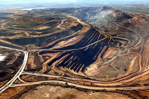 Mount Whaleback mine, where my company and I have done a lot of work in the past. Mining Aesthetic, Film Class, Smart Glass, Austerity, Energy Industry, Iron Ore, Dnd Campaign, Personal Brand, Discover The World