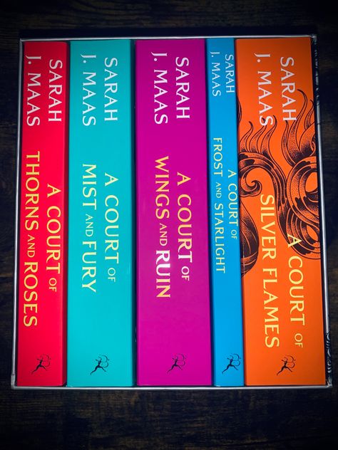 Best Books Series To Read, Acotar Series Book Covers, A Court Of Thorns And Roses Book Series, Court Of Thorns And Roses Series, Book Box Set, Acotar Book Series, Spicy Book Series To Read, A Court Of Thorns And Roses Book, The Court Of Thorns And Roses