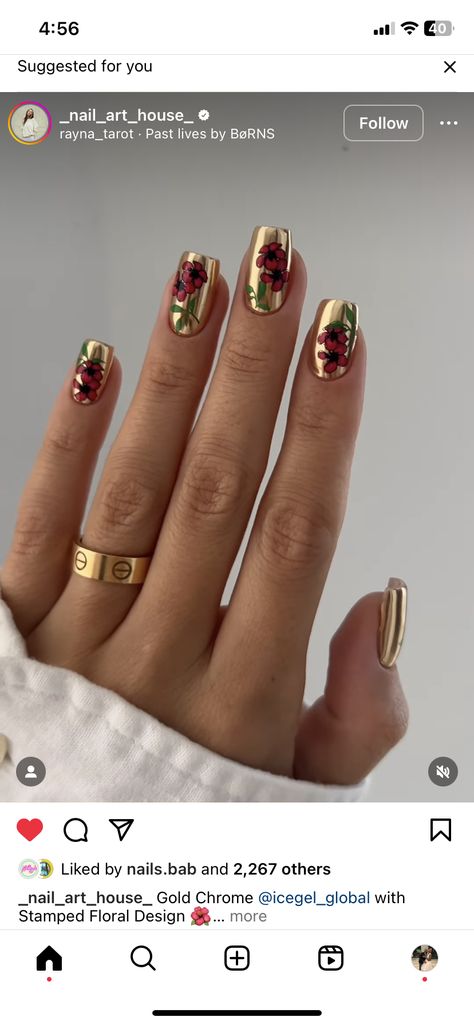 Gold Chrome Flower Nails, Floral Chrome Nails, Gold Flower Nails, Flower Nail Designs, Flower Nail Art, Gold Chrome, Chrome Nails, Gold Nails, Flower Nails