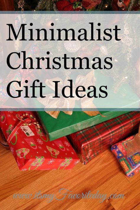 Minimalist Christmas gift ideas are so hard. This post has some great ideas, I really want to simplify the holidays and this was perfect to get those ideas flowing. Make sure to read this one or at least repin for later. Simplify Christmas, Diy Christmas Gifts For Family, Valentines Printables Free, Christmas Gift List, Minimalist Christmas, Minimalist Gifts, Happy Birthday Quotes, Christmas Gift Ideas, Modern Christmas