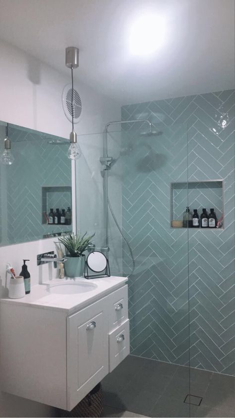 Ensuite Bathroom Ideas Chrome, White Shower Tile, Blue Tile Shower Ideas, Mint Bathroom, Marble Bench, Ensuite Ideas, Glass Tile Bathroom, Ensuite Design, White Tile Shower