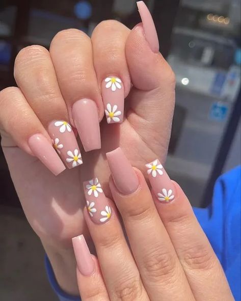 65+ Bright Color Nail Art Designs for Summer - HubPages Nails Basic, Paznokcie Hello Kitty, Simple Spring Nails, Cute Simple Nails, Daisy Nails, Girly Acrylic Nails, Nails Spring, Pink Acrylic Nails, Nails Gel