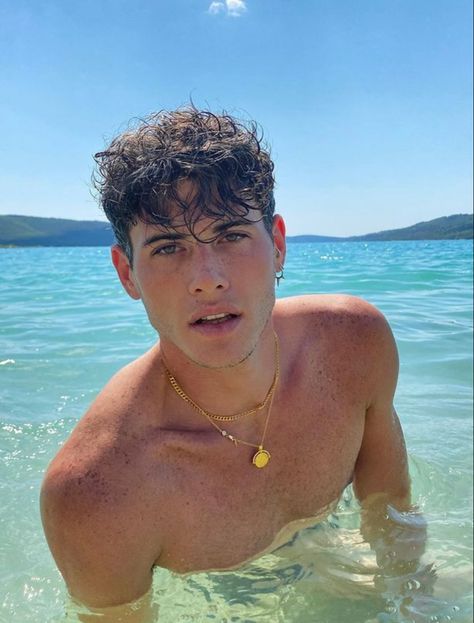 Beach Hair Cut, Freckles Summer, Ronan Astor, Summer Freckles, Curly Taper Fade, Men's Curly Hairstyles, Cute White Guys, Men Haircut Styles, Boys With Curly Hair