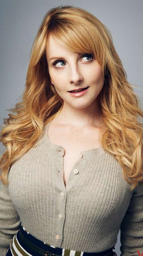 Melissa Raunch, Amy Farrah Fowler, The Bigbang Theory, Melissa Rauch, Female Portraits, Big Bang, Celebrity Photos, Bigbang, Beauty Women