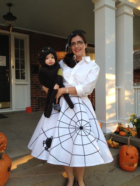 My DIY spider web skirt and spider hair fascinator.  Purchased the spider costume from Pottery Barn Kids. Creative Kids Halloween Costume, Diy Spider Web, Nursery Rhyme Costume, Web Costume, Spider Web Costume, Sibling Halloween Costumes, Spider Hair, Diy Spider, Spider Costume